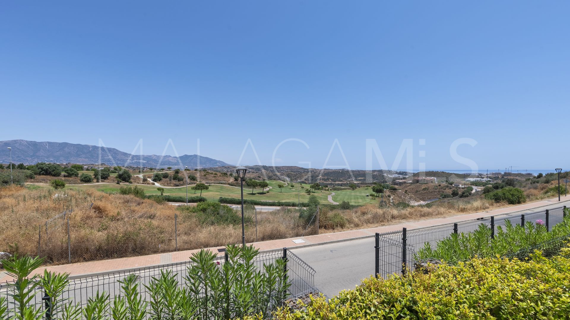 Markplanslägenhet for sale in Calanova Golf