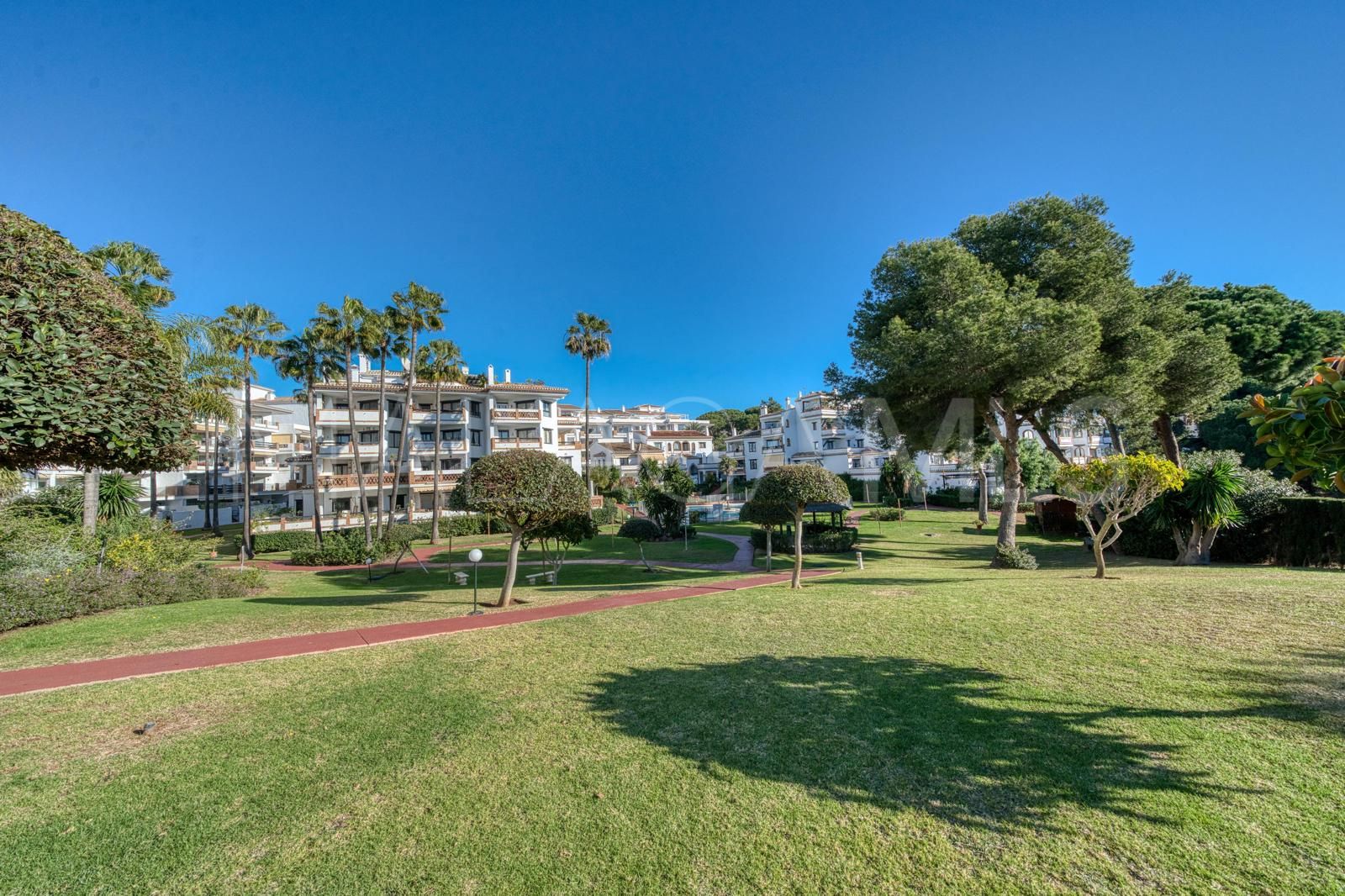 Appartement rez de chaussée for sale in Calahonda