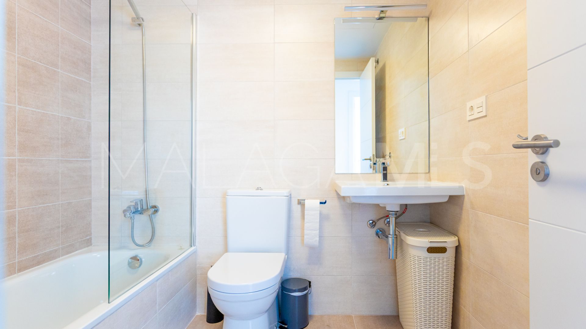 El Chaparral, apartamento for sale with 3 bedrooms