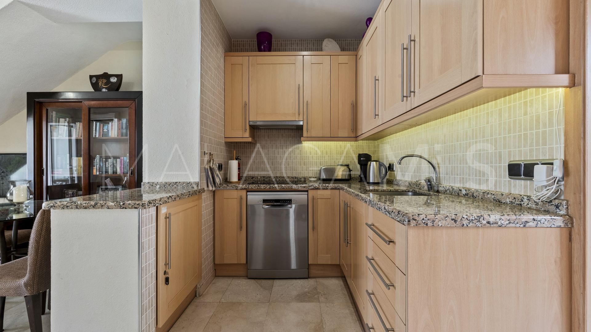 Buy adosado in El Castillo de 3 bedrooms