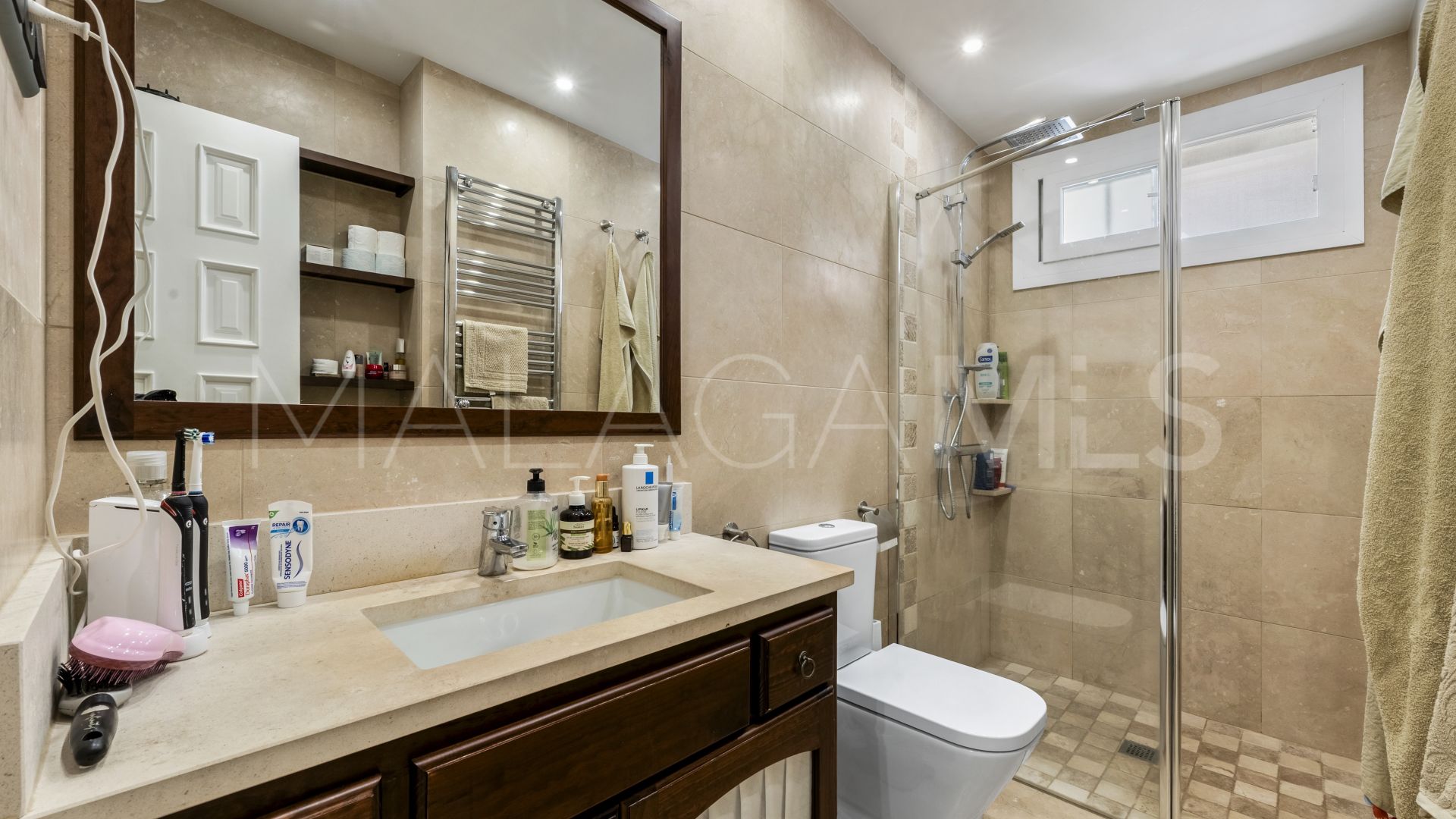 Buy adosado in El Castillo de 3 bedrooms