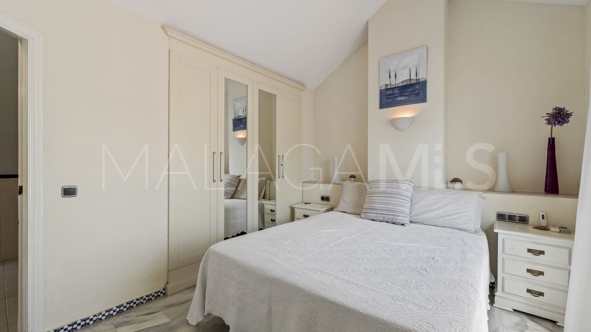 Buy adosado in El Castillo de 3 bedrooms