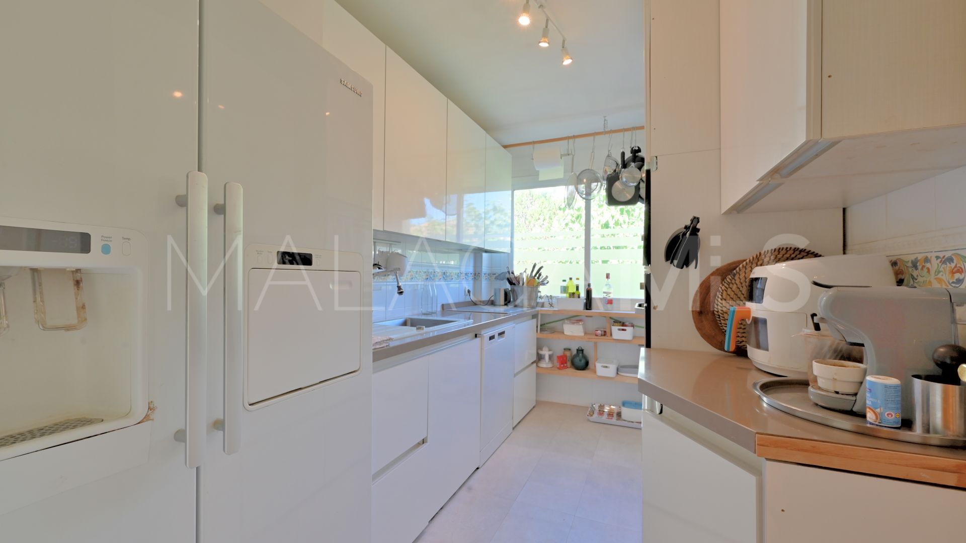 Apartment in Calahonda for sale