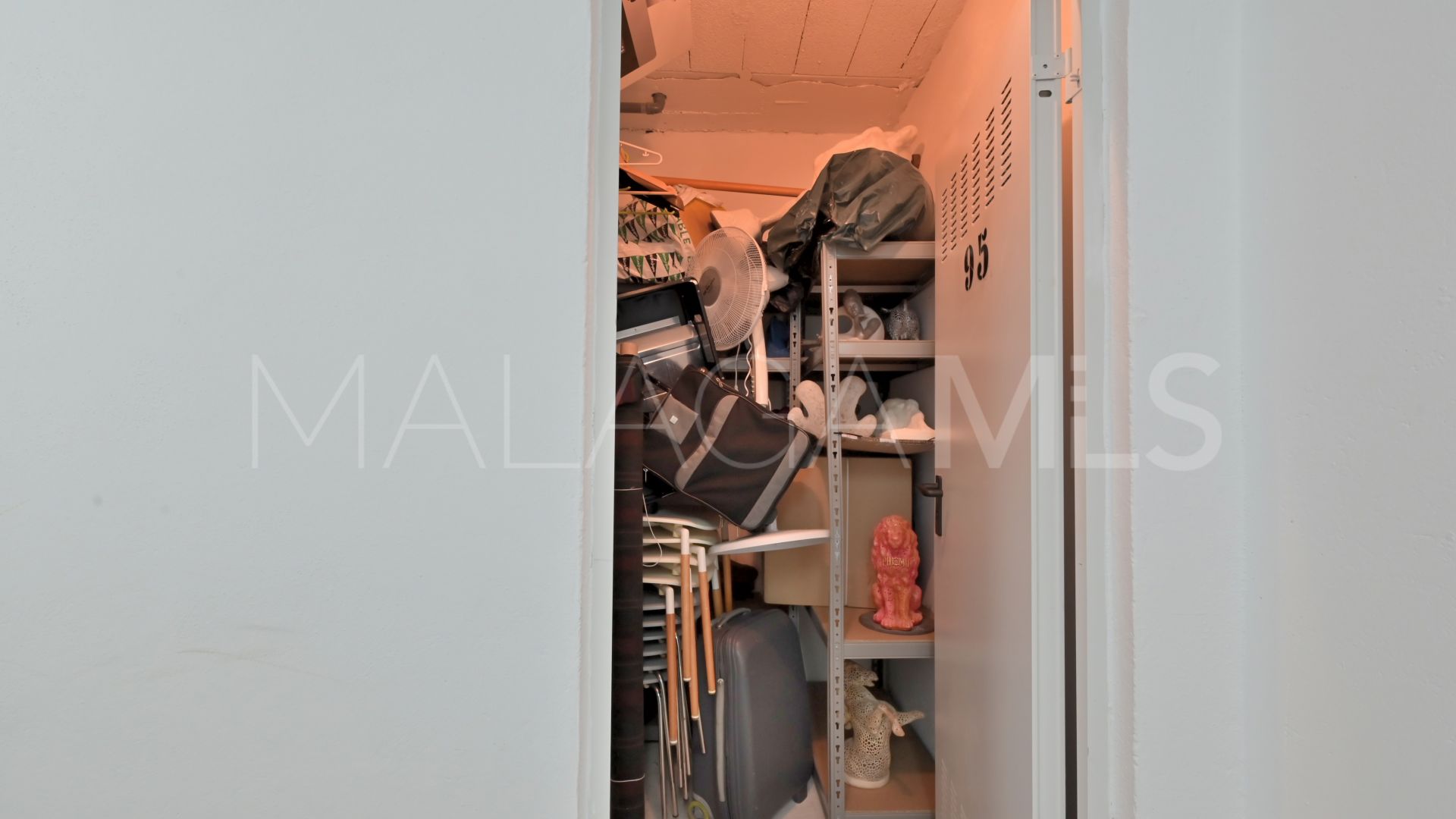 Apartment in Calahonda for sale
