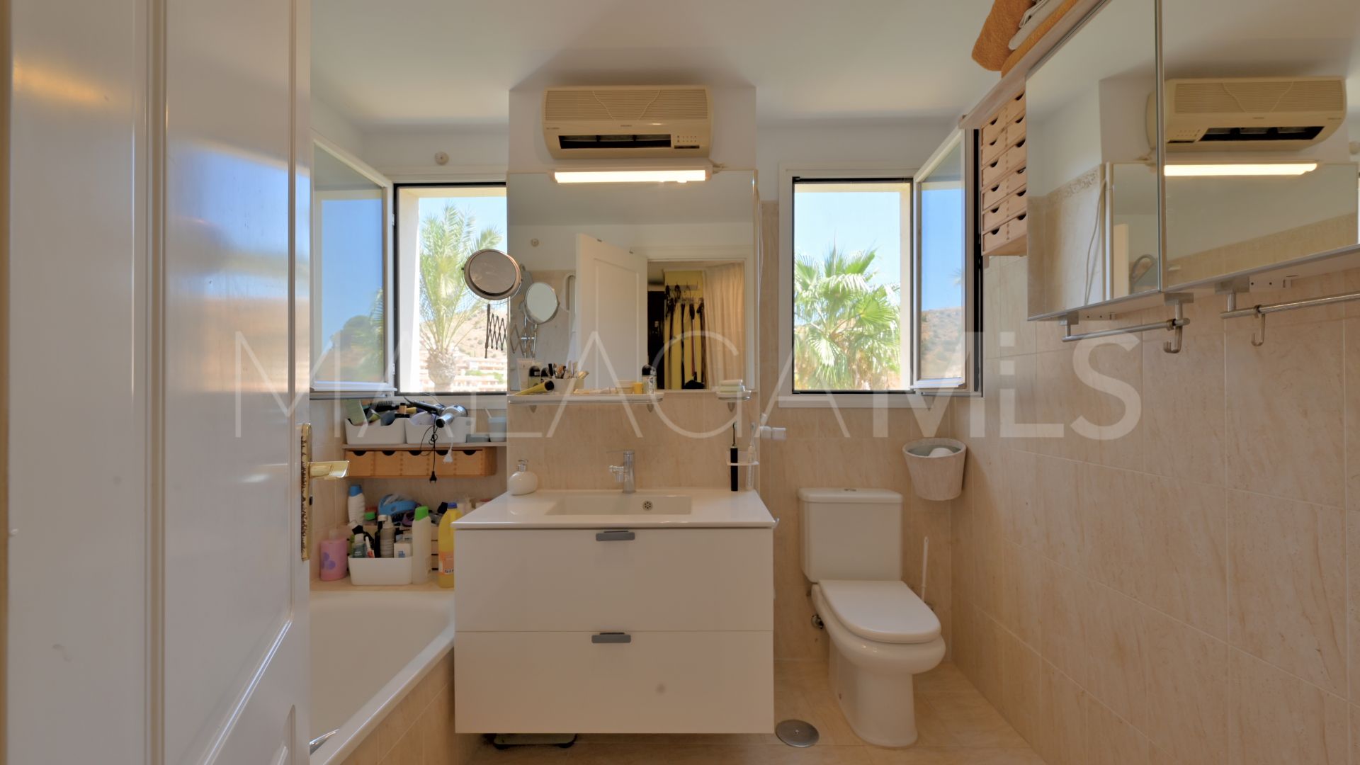 Apartment in Calahonda for sale