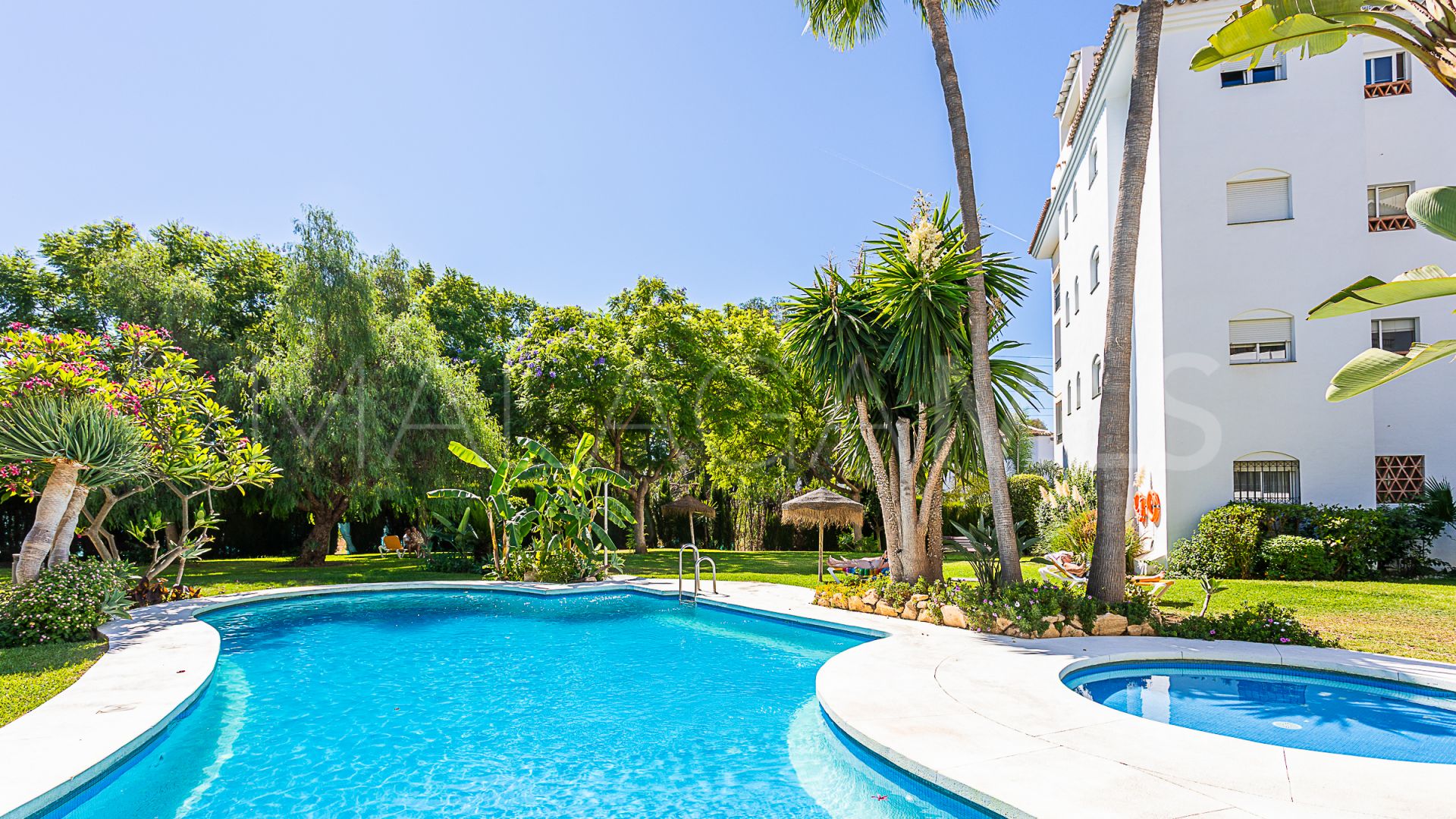Calahonda 2 bedrooms apartment for sale