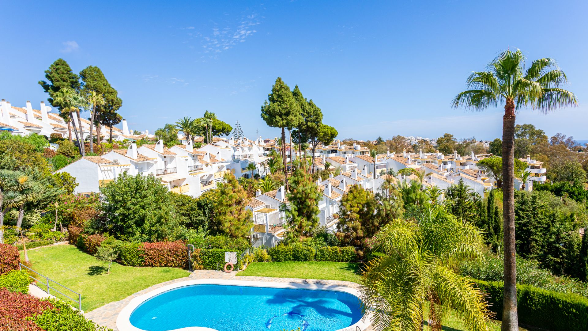 Calahonda town house for sale