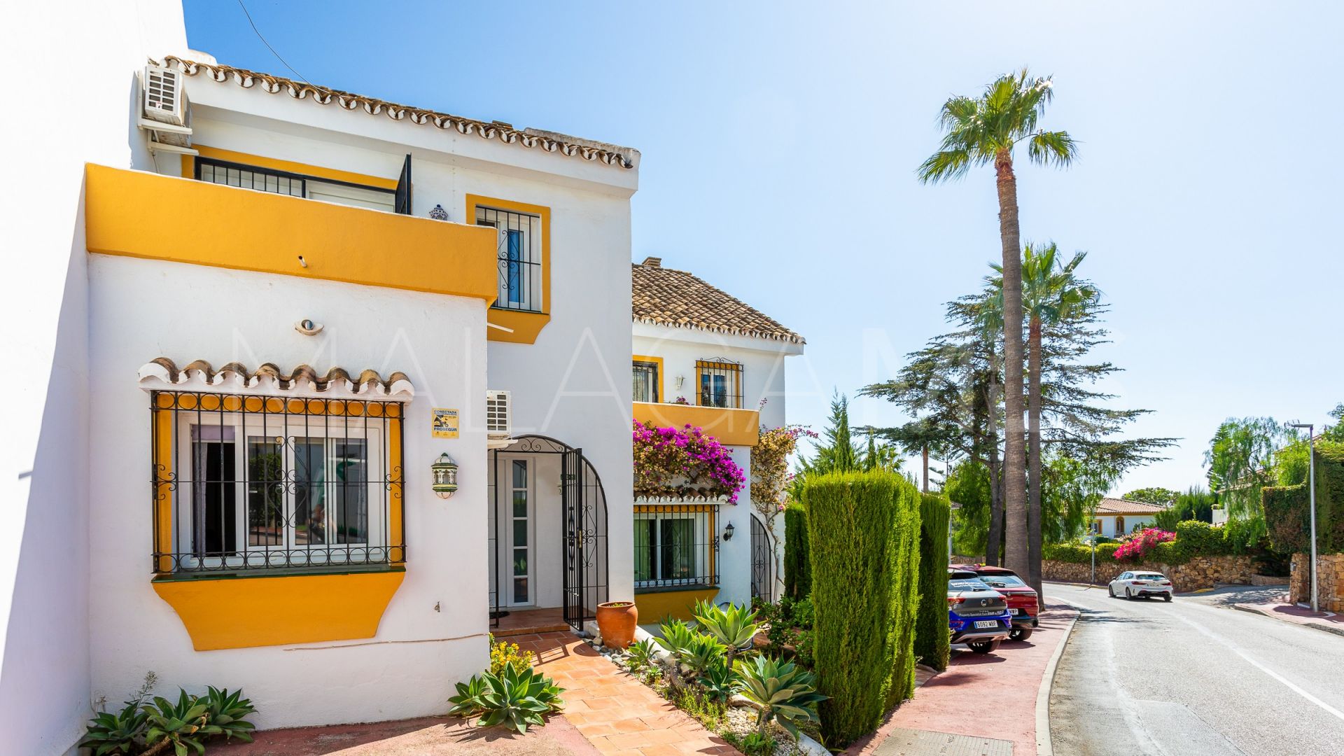 Calahonda town house for sale