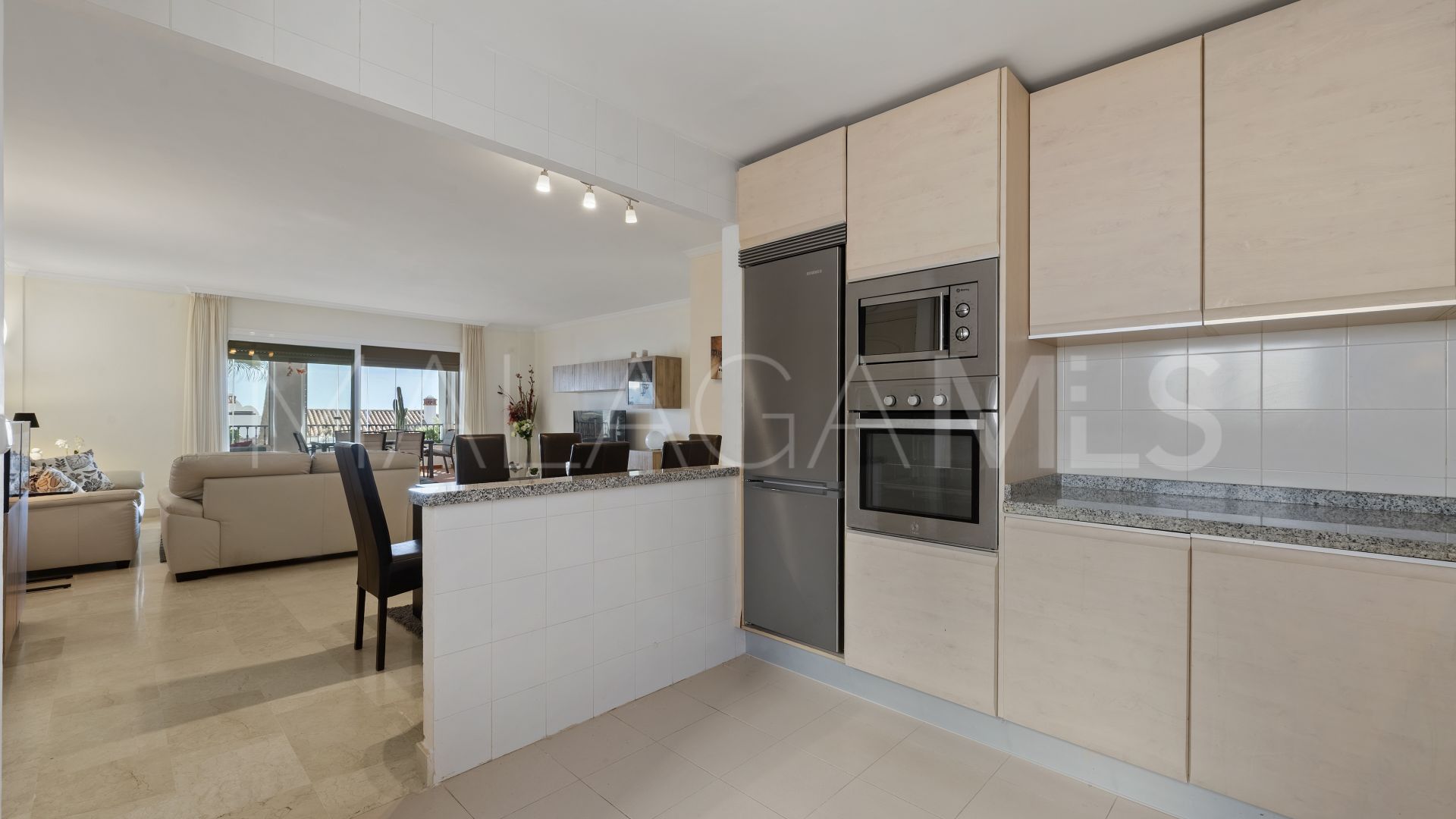 Calahonda 2 bedrooms ground floor apartment for sale