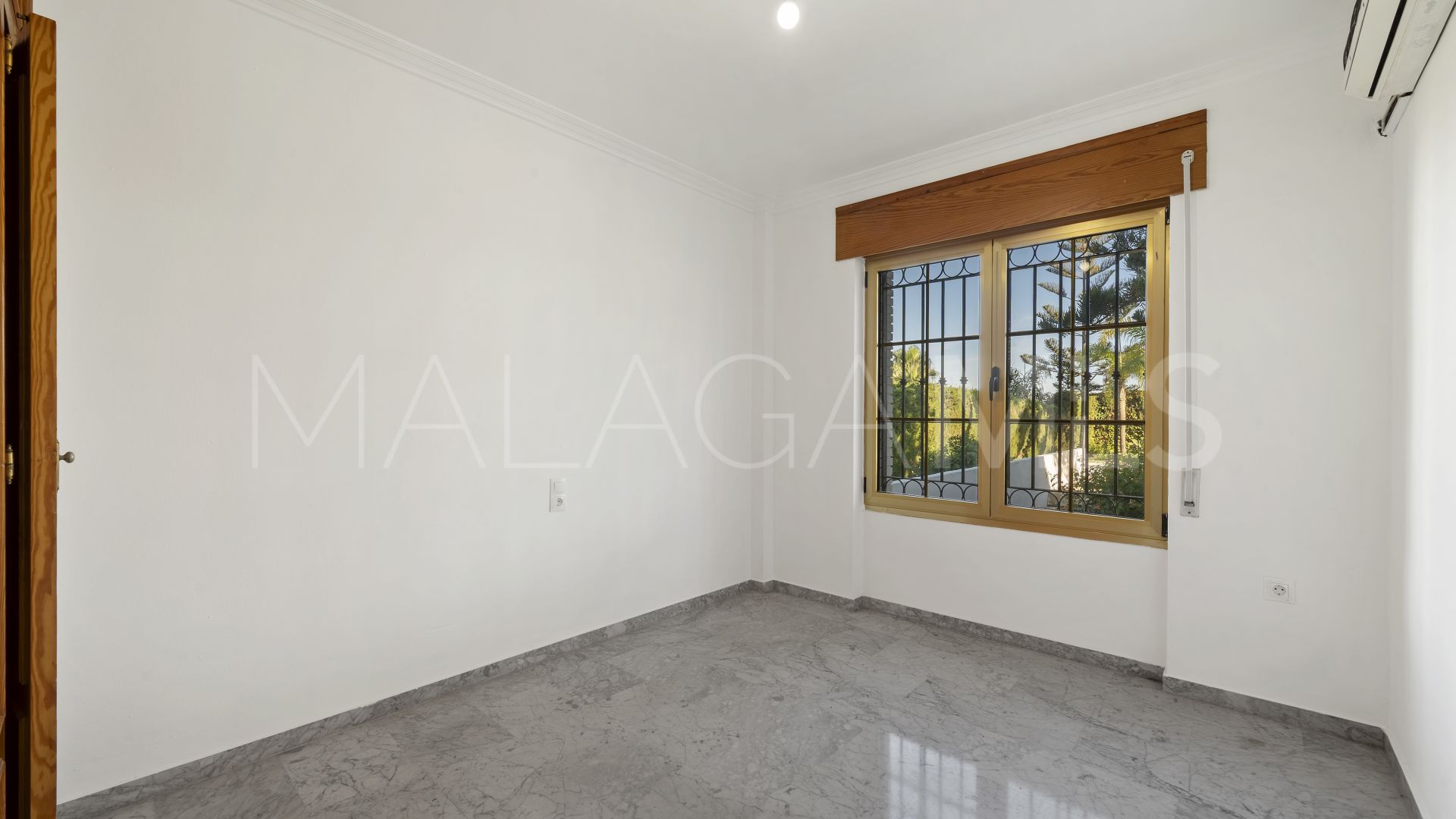 Villa for sale in Cerros del Aguila