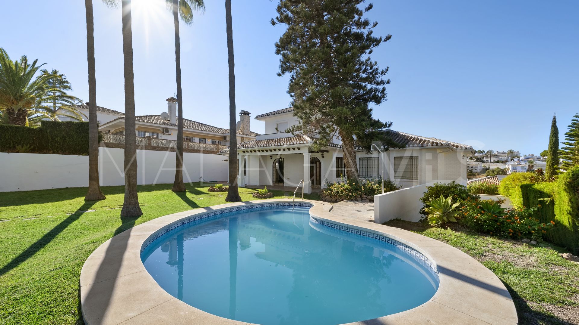 Villa for sale in Cerros del Aguila