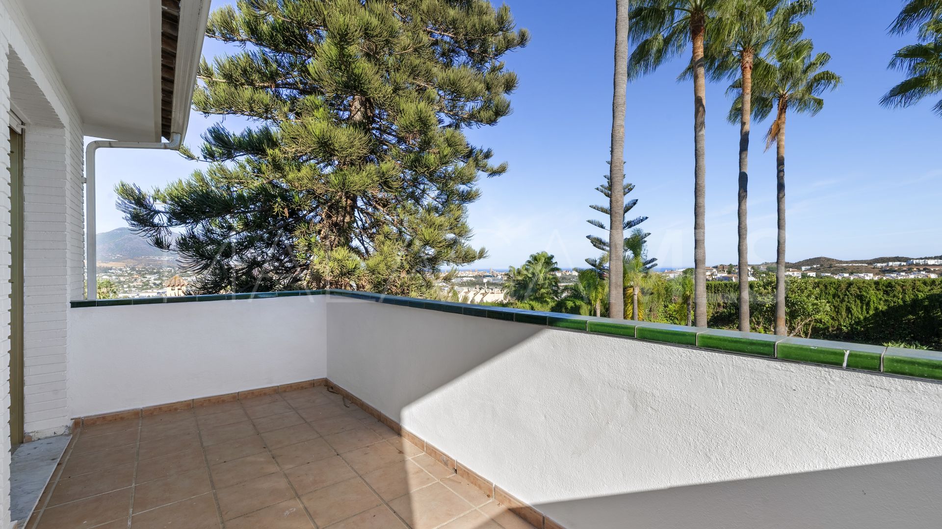 Villa for sale in Cerros del Aguila