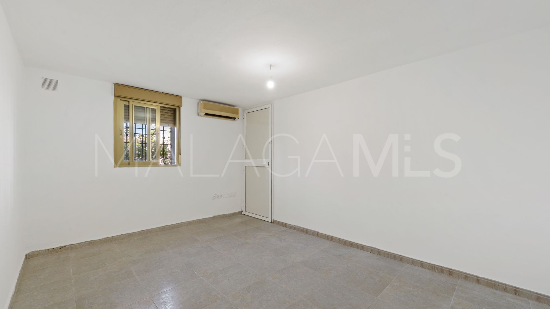 Villa for sale in Cerros del Aguila