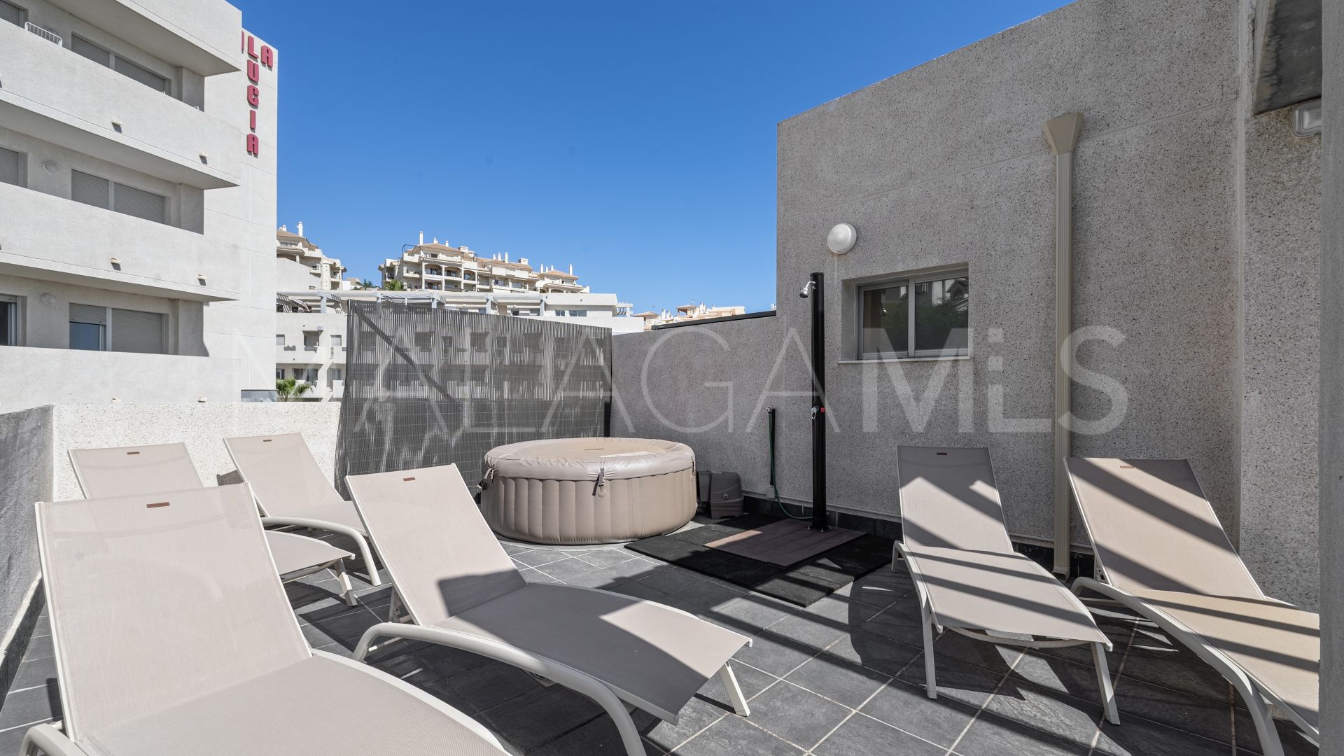 Takvåning for sale in Riviera del Sol