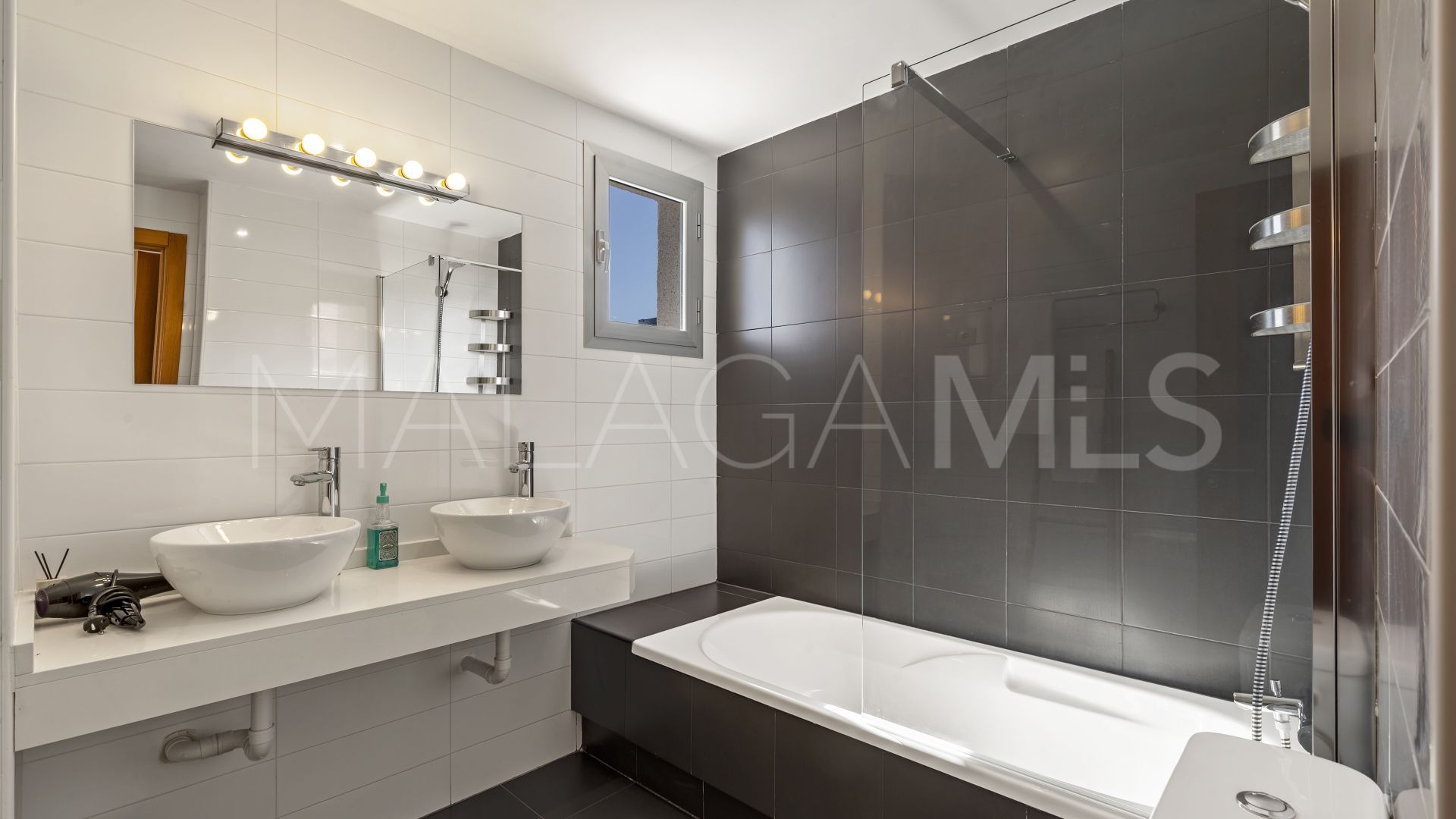 Takvåning for sale in Riviera del Sol