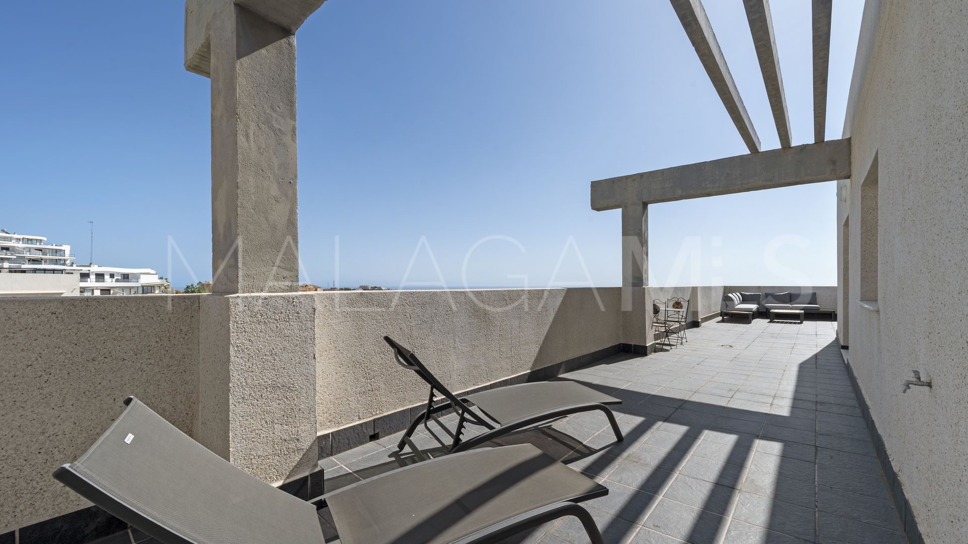 Takvåning for sale in Riviera del Sol