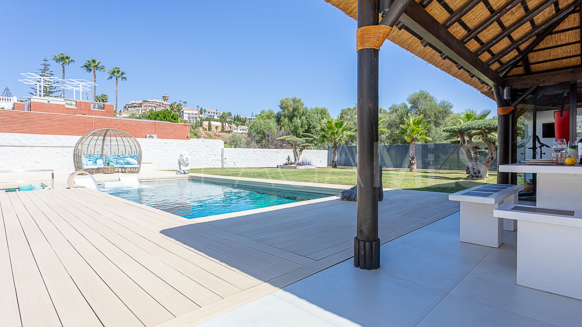 Villa for sale in Mijas Golf