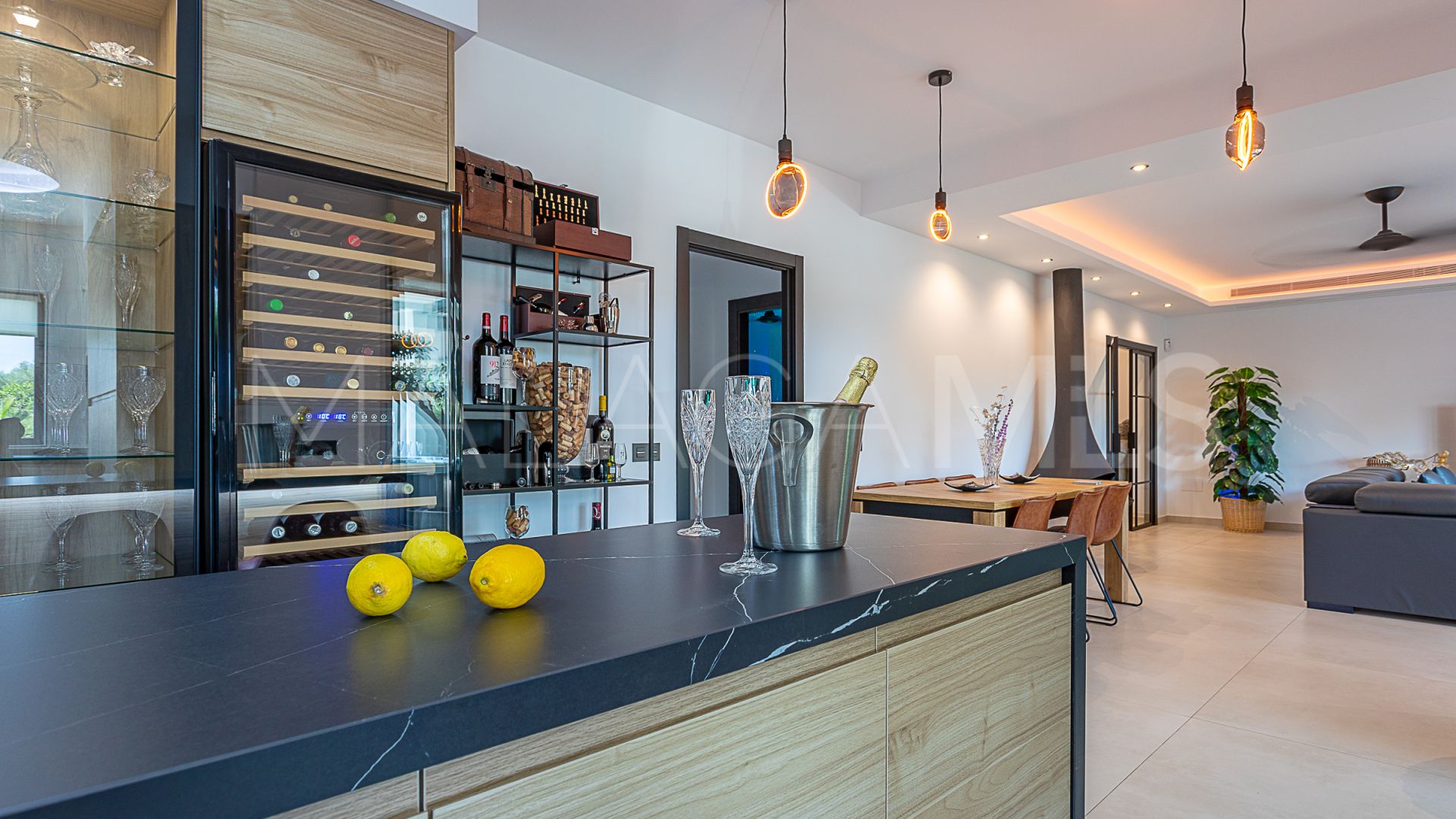 Villa for sale in Mijas Golf