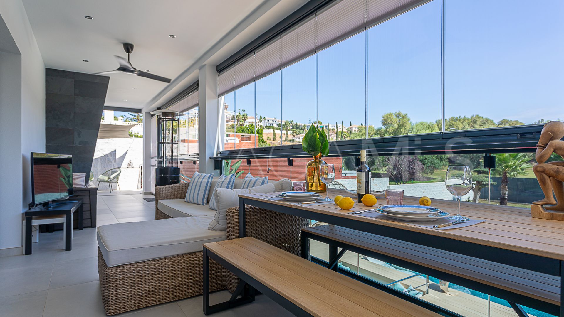 Villa for sale in Mijas Golf