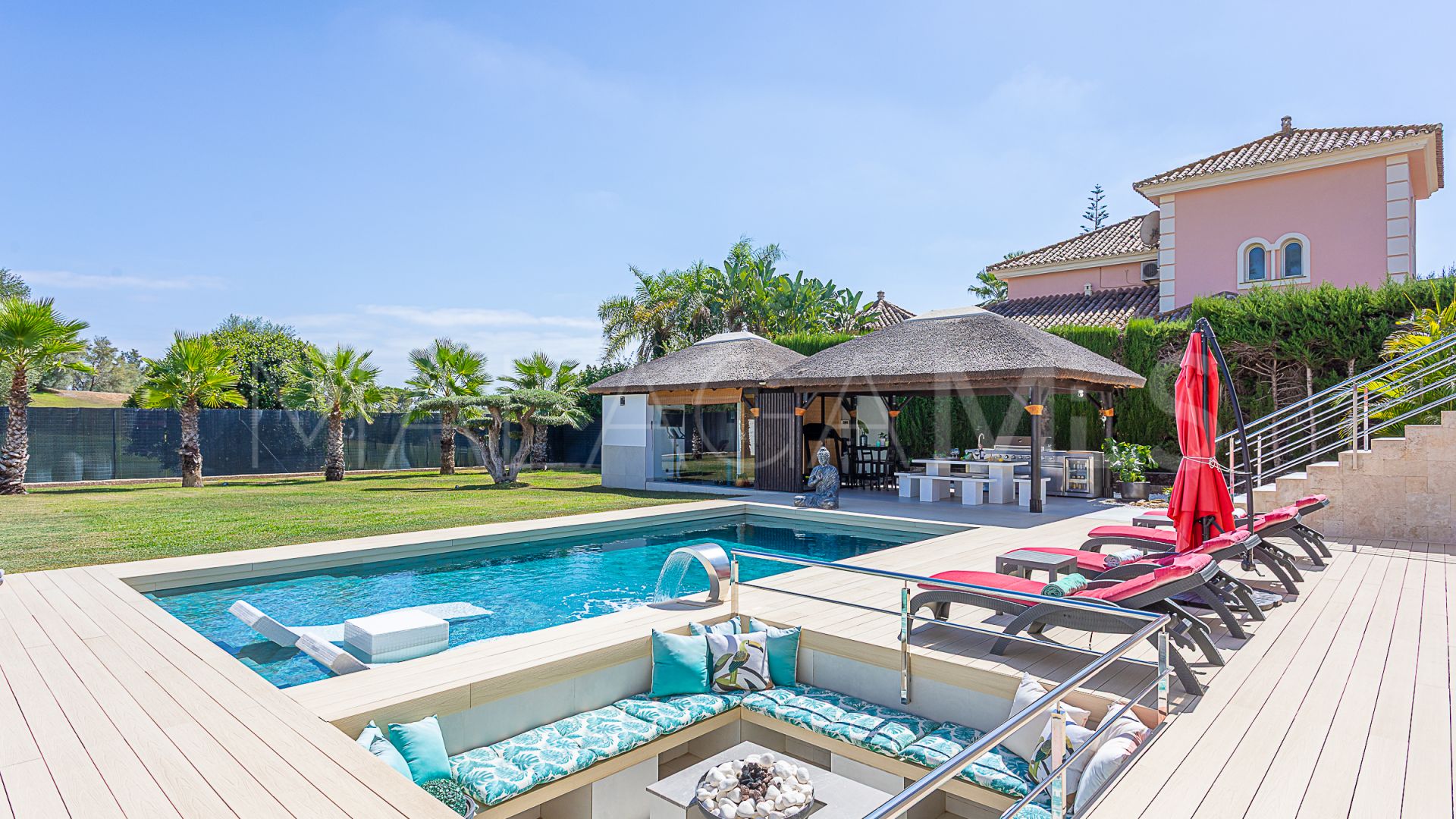 Villa for sale in Mijas Golf