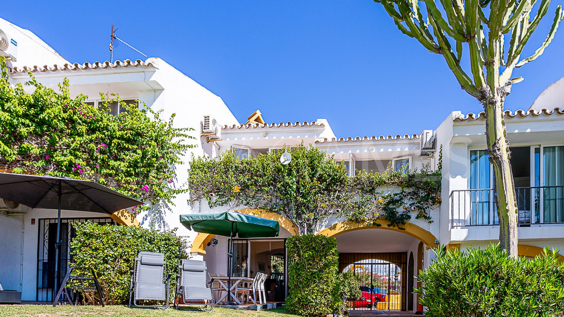 Reihenhaus for sale in Calahonda