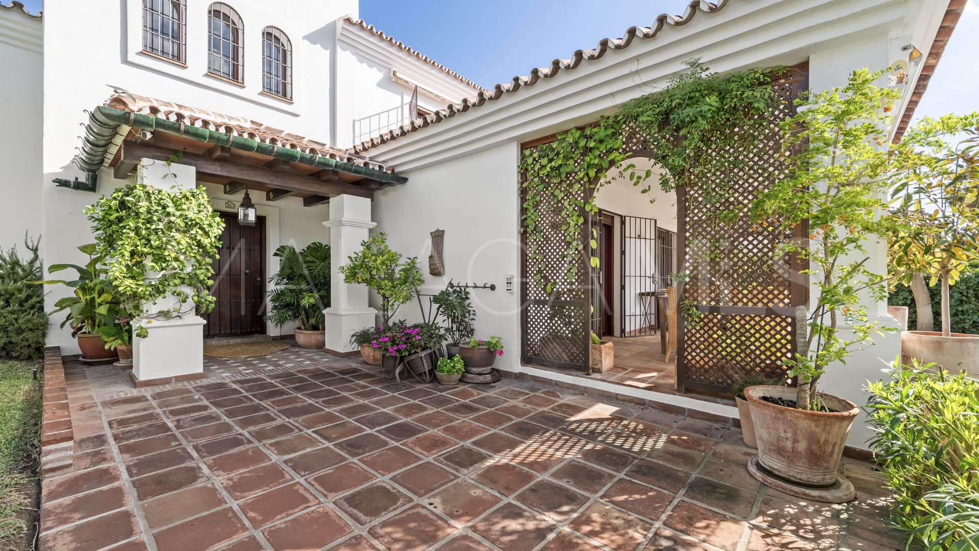 Villa for sale in Mijas Golf