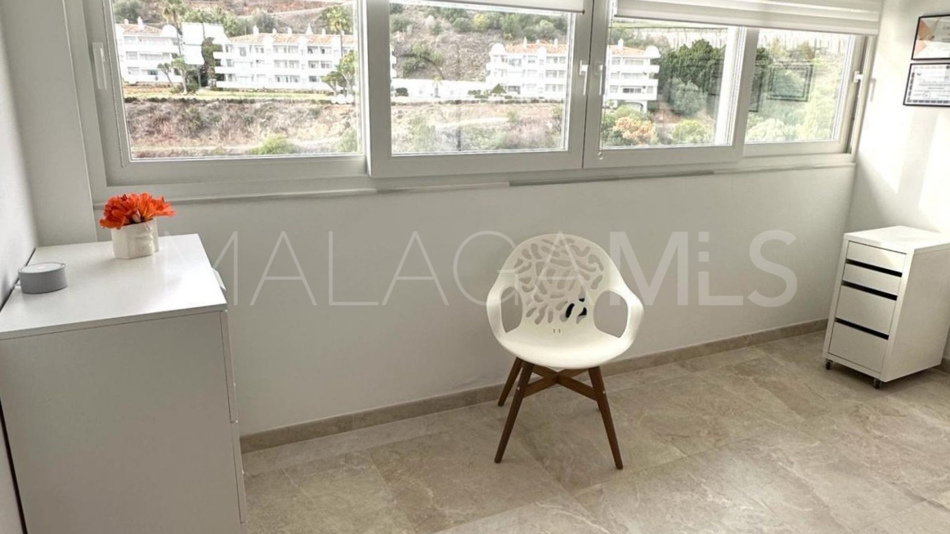 For sale 4 bedrooms town house in Calahonda