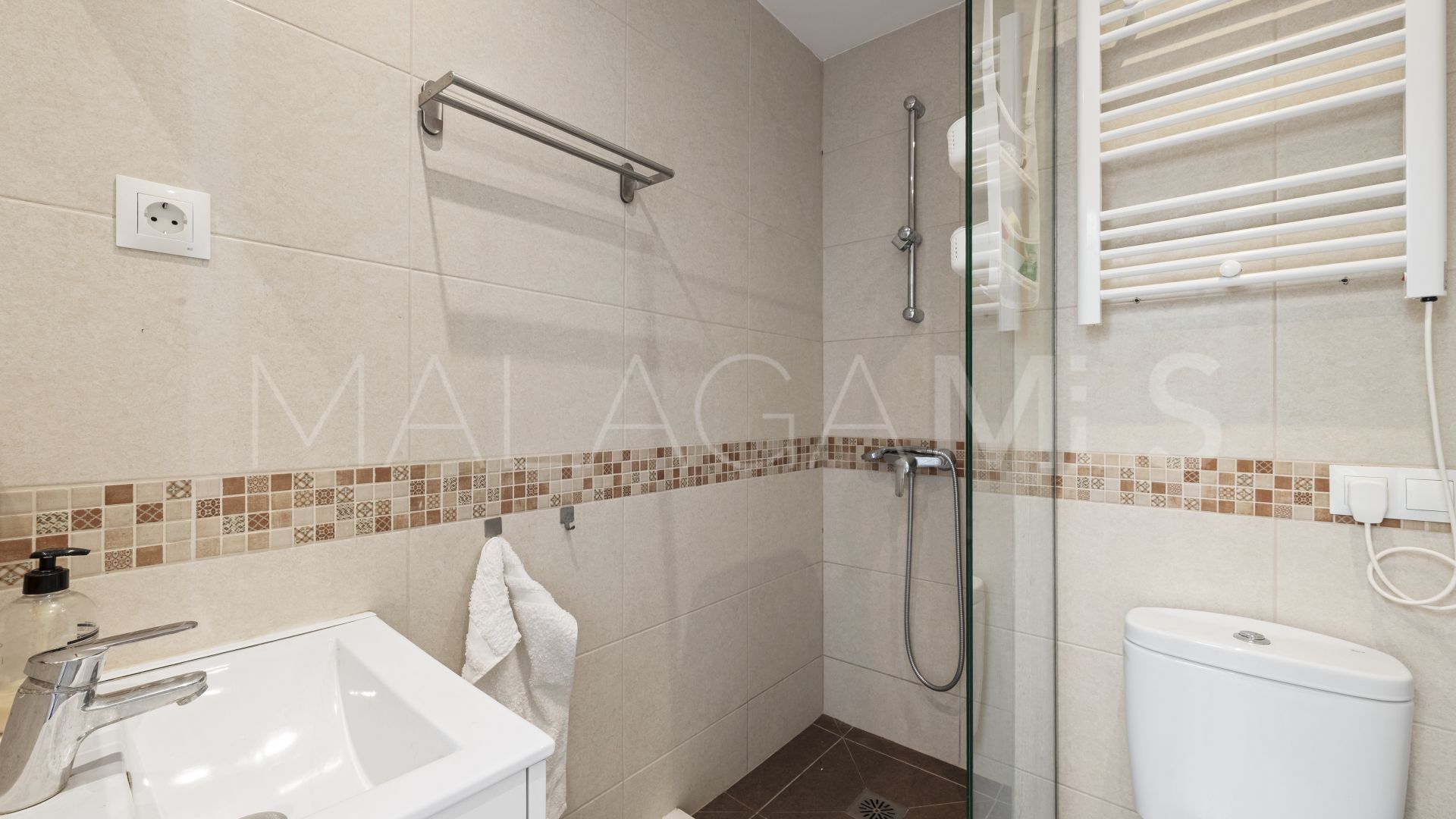 Duplex penthouse for sale in Calahonda