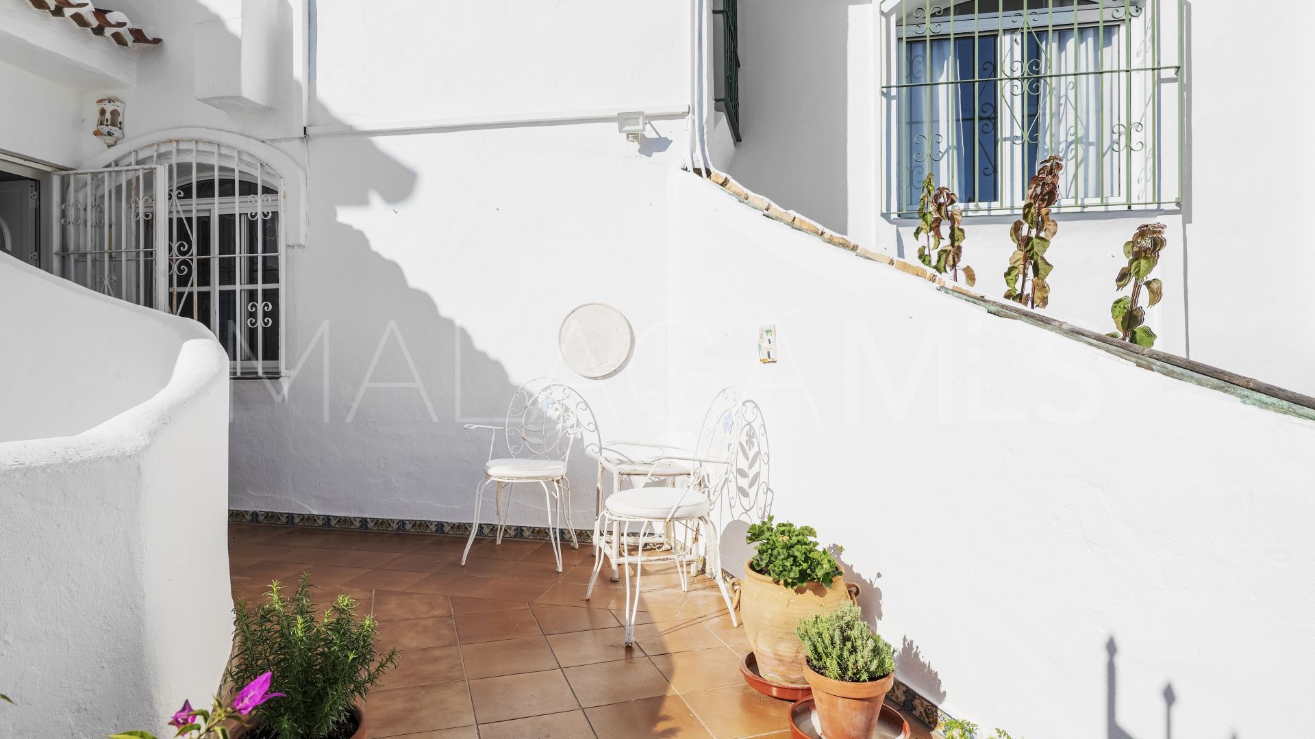 Duplex penthouse for sale in Calahonda