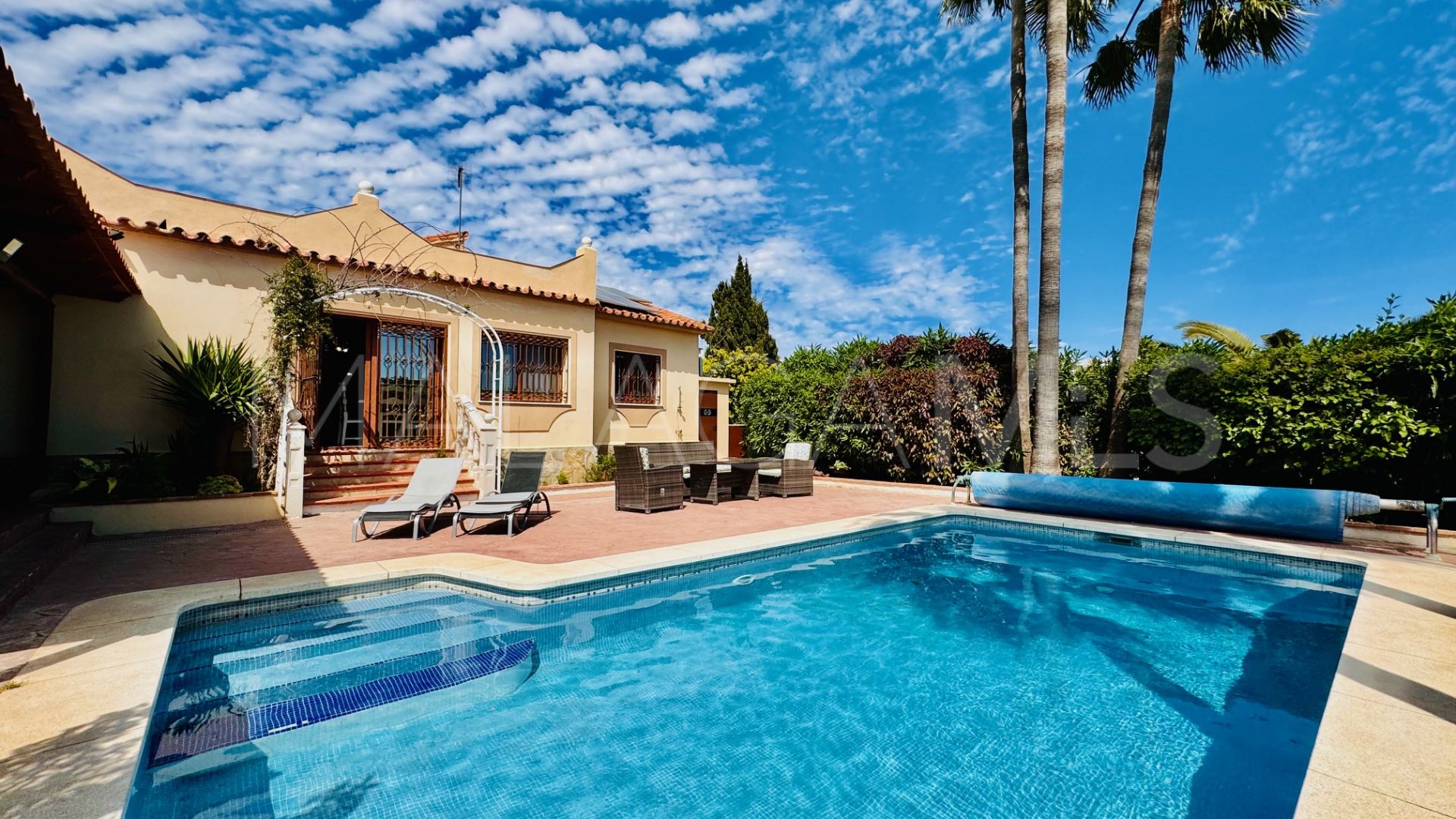 Villa for sale in Marbella City