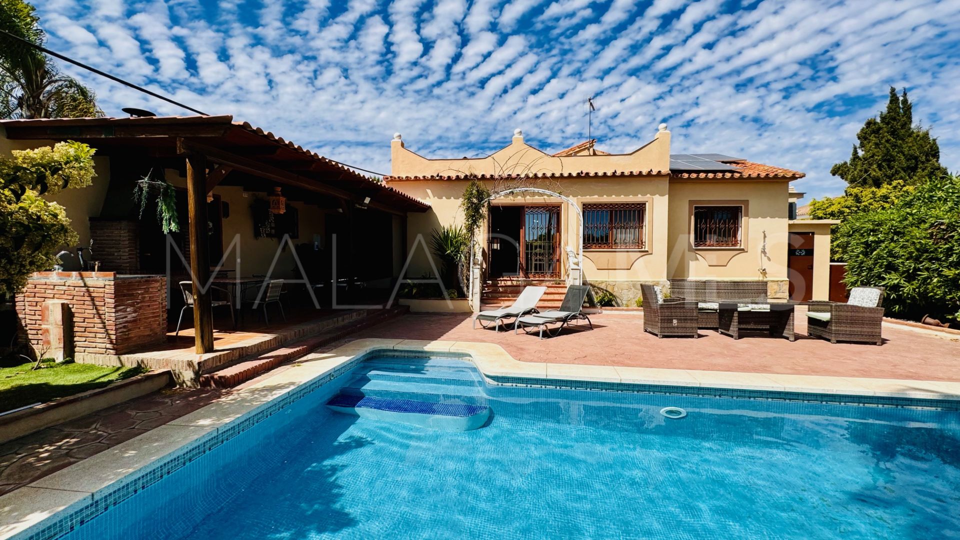 Villa for sale in Marbella City