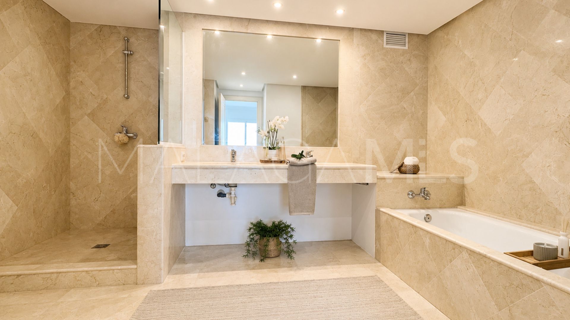 Buy apartamento de 2 bedrooms in La Mairena