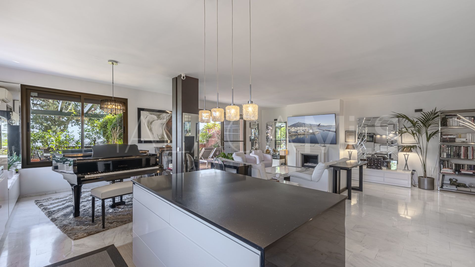 Apartamento a la venta with 3 bedrooms in La Mairena