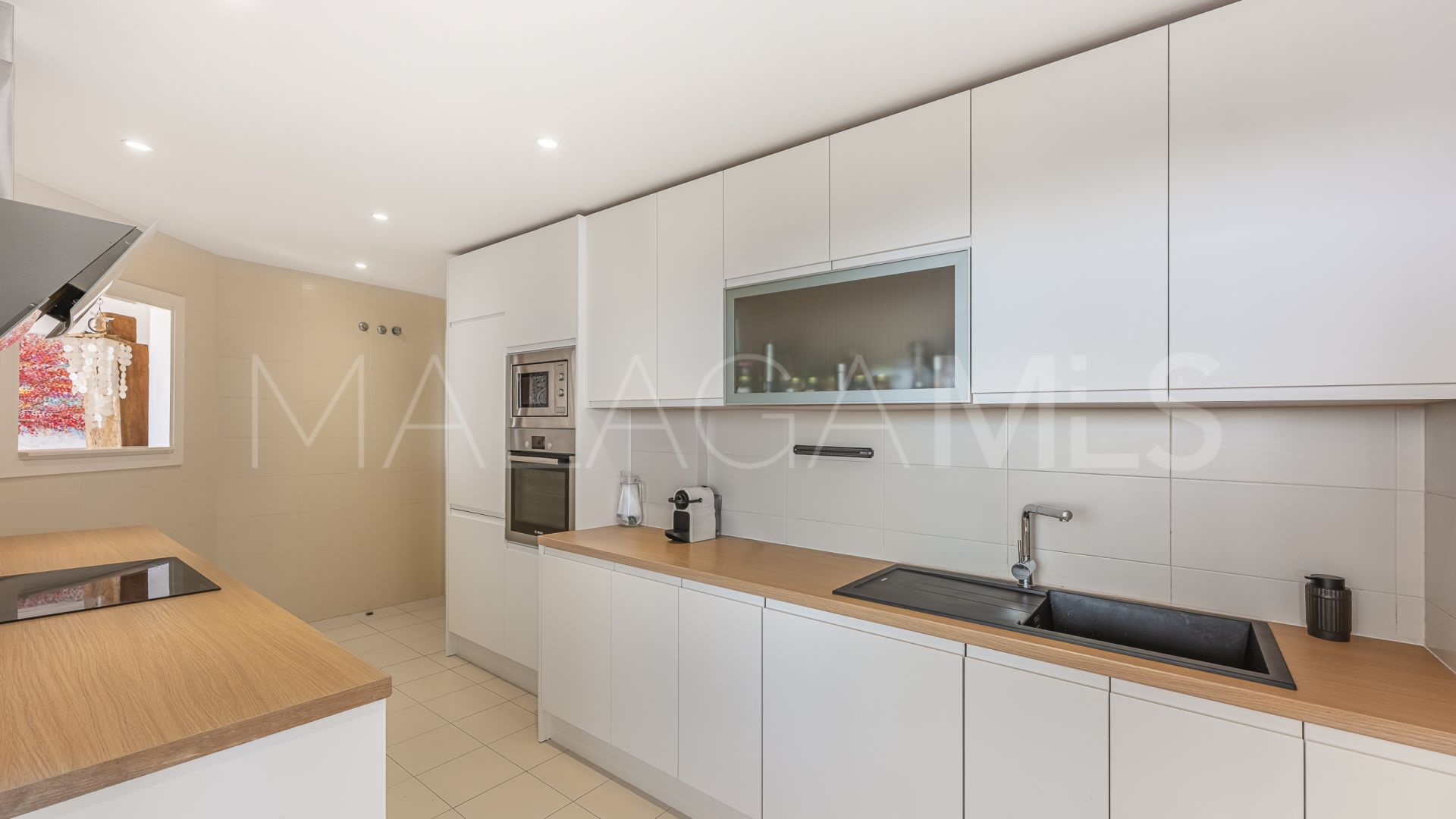 3 bedrooms apartment in La Mairena for sale