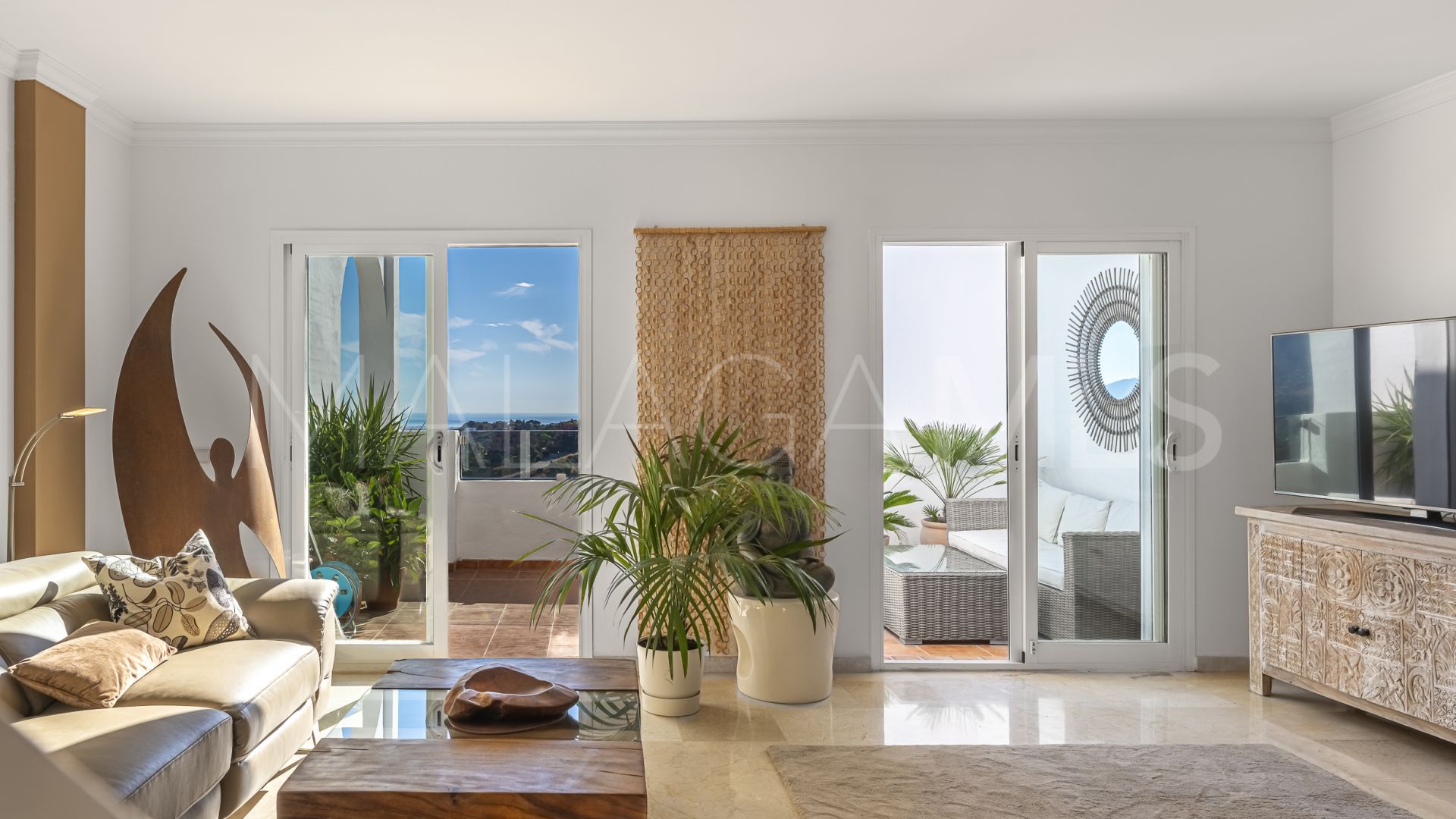 3 bedrooms apartment in La Mairena for sale
