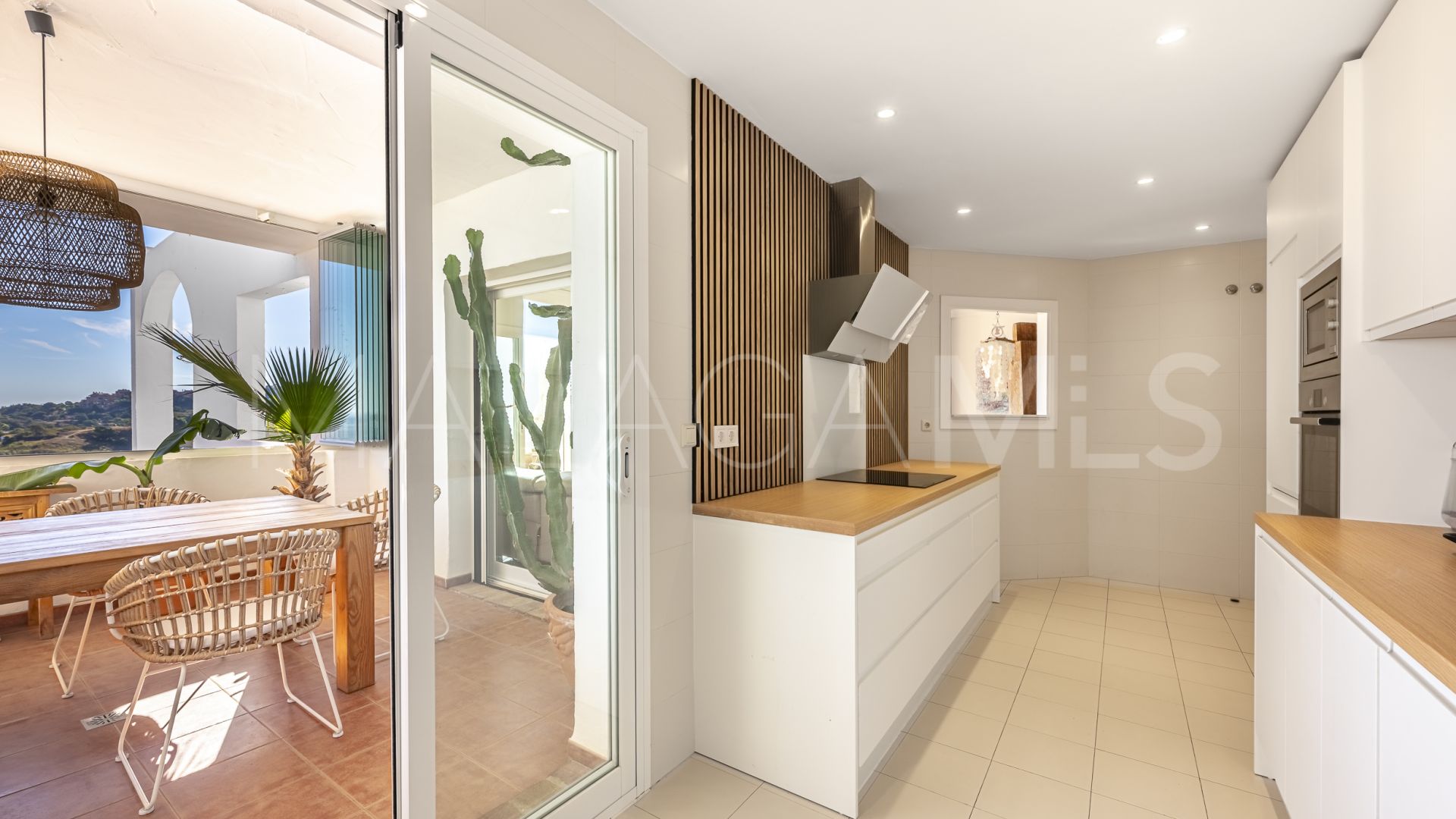 3 bedrooms apartment in La Mairena for sale