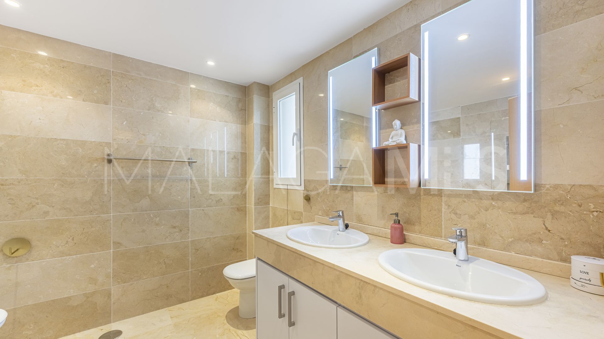 3 bedrooms apartment in La Mairena for sale