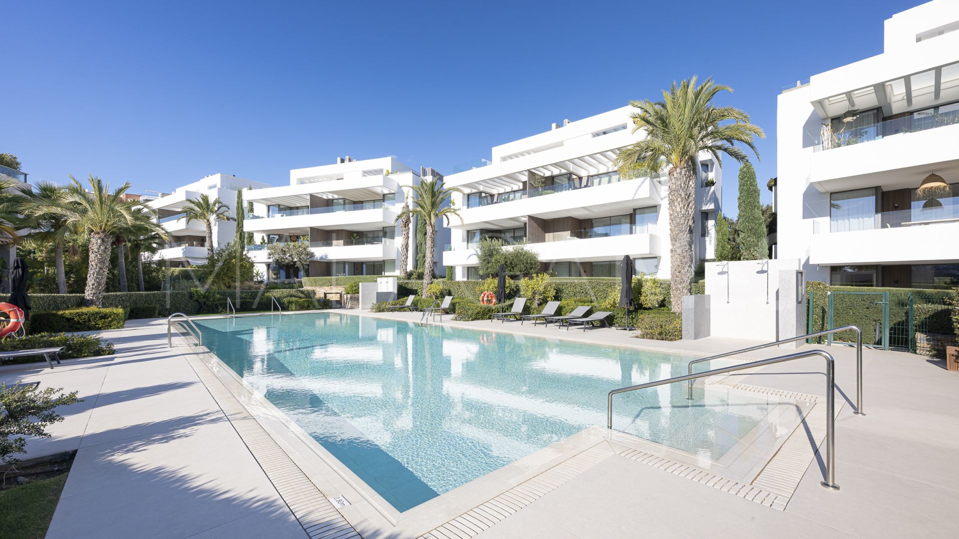 Lägenhet for sale in Benahavis