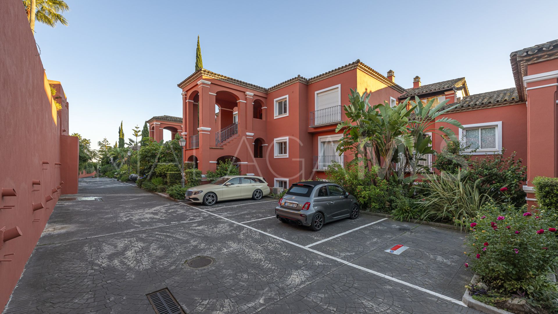 For sale 2 bedrooms penthouse in La Mairena