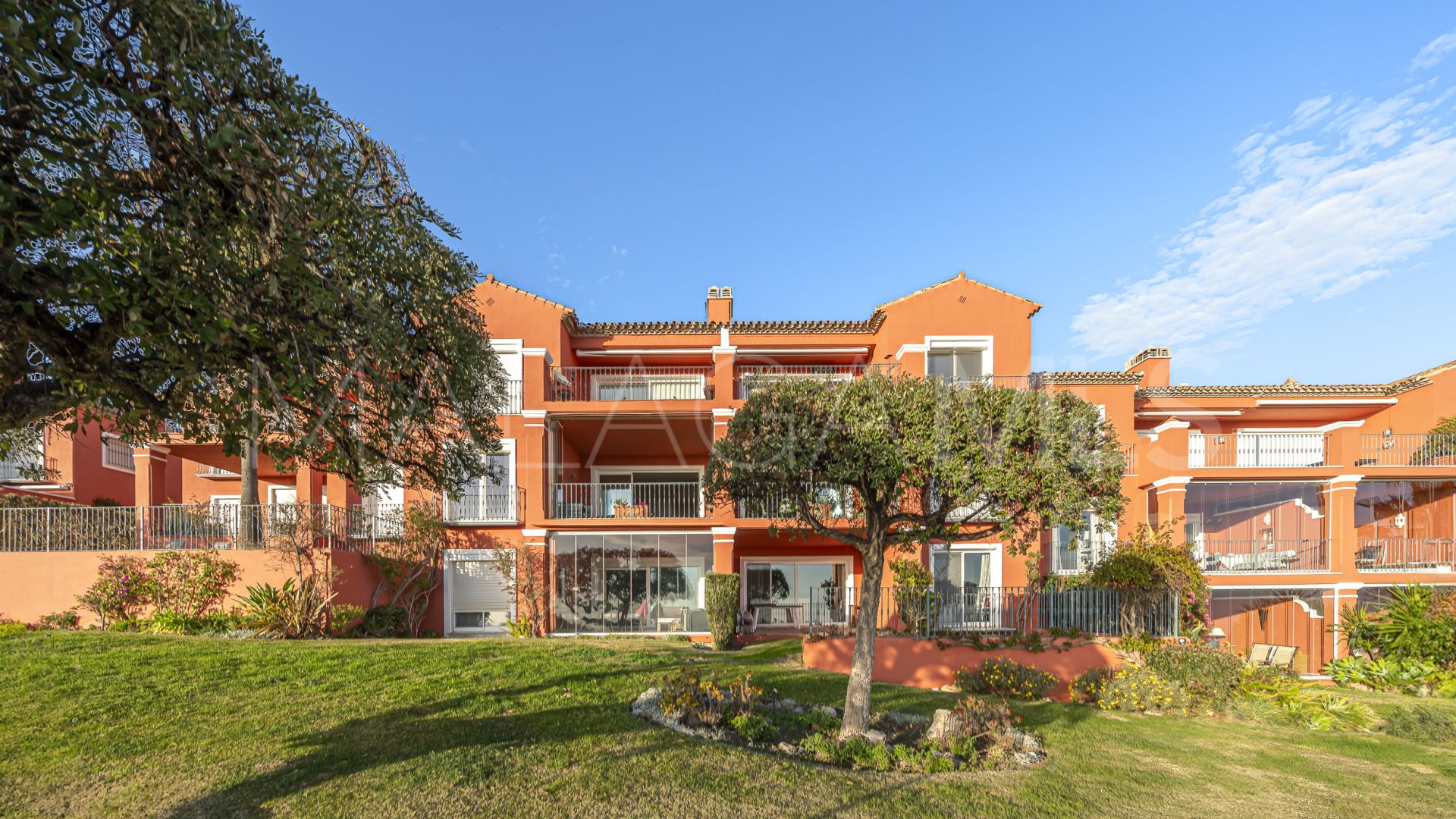 For sale 2 bedrooms penthouse in La Mairena