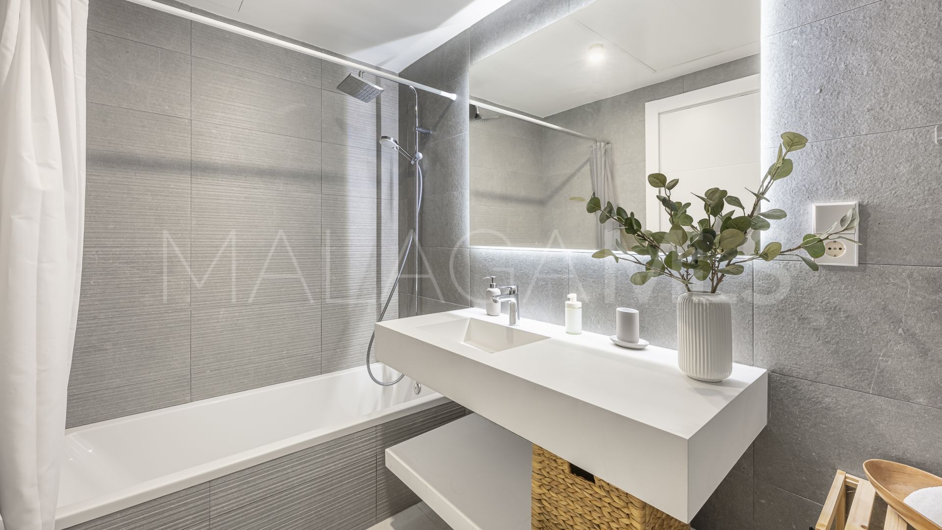 For sale apartment in Mijas Costa