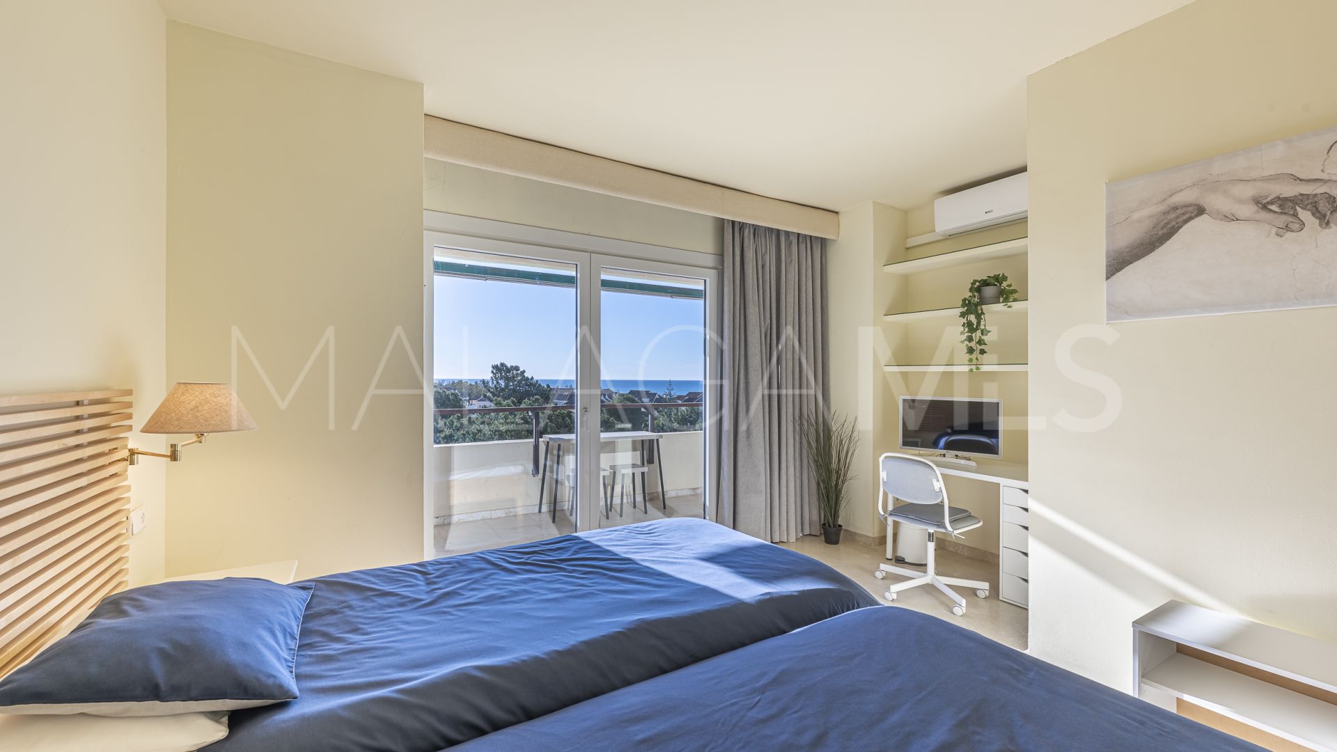 Lägenhet for sale in Elviria