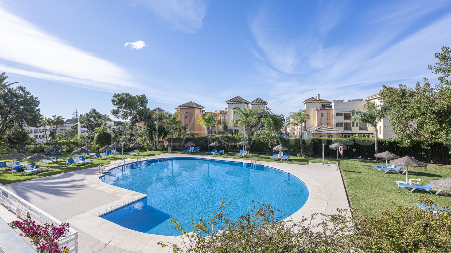 Lägenhet for sale in Elviria