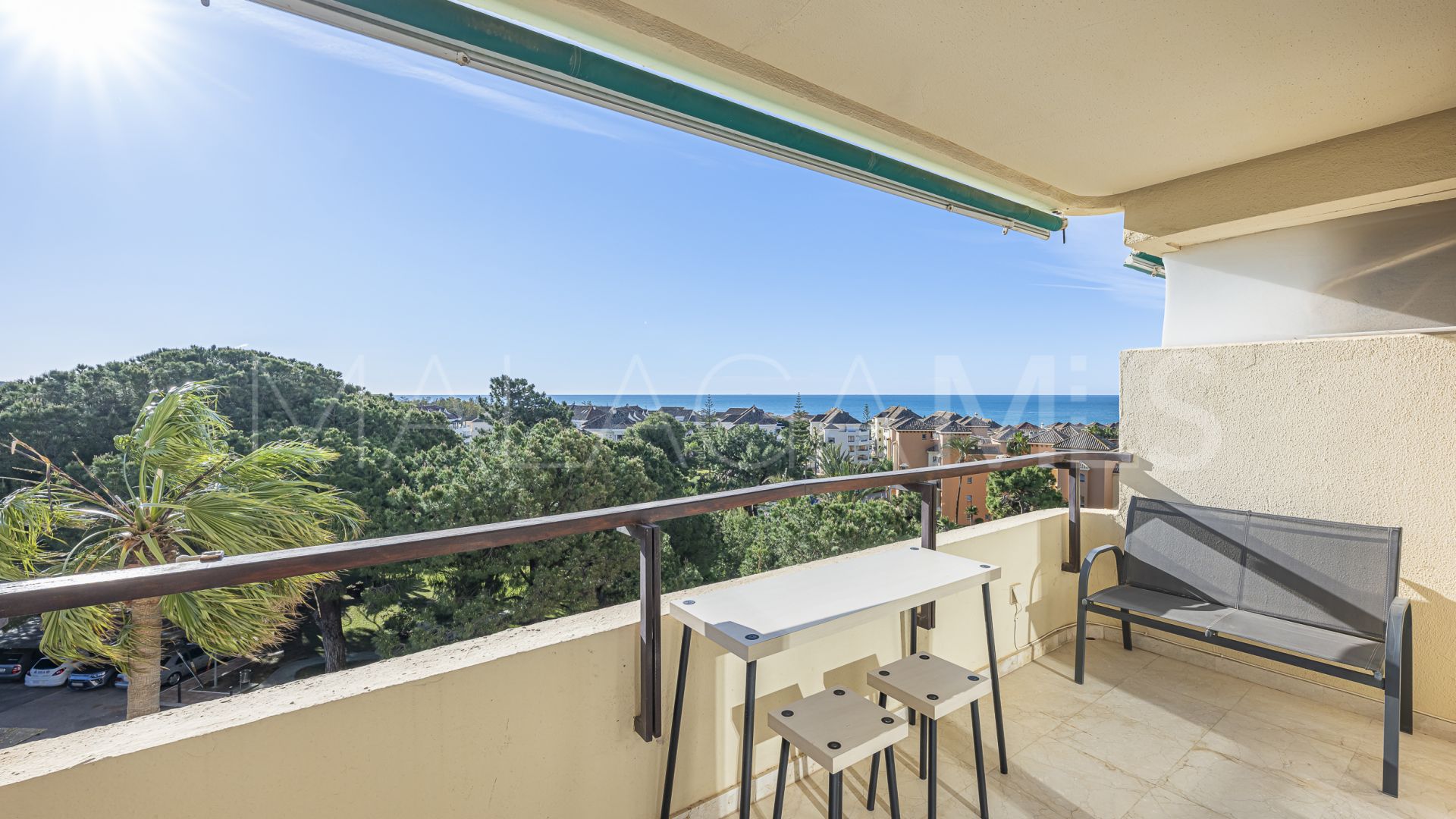 Lägenhet for sale in Elviria