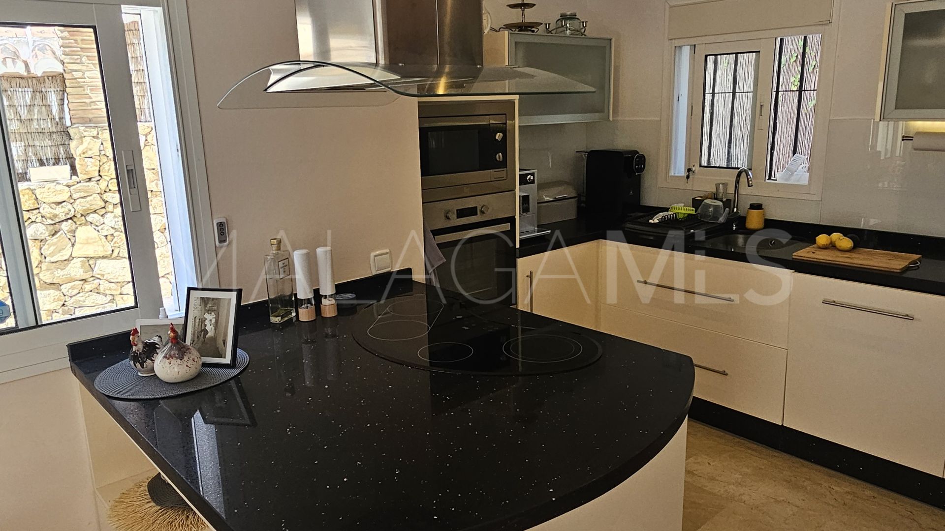 Calahonda, villa with 3 bedrooms for sale