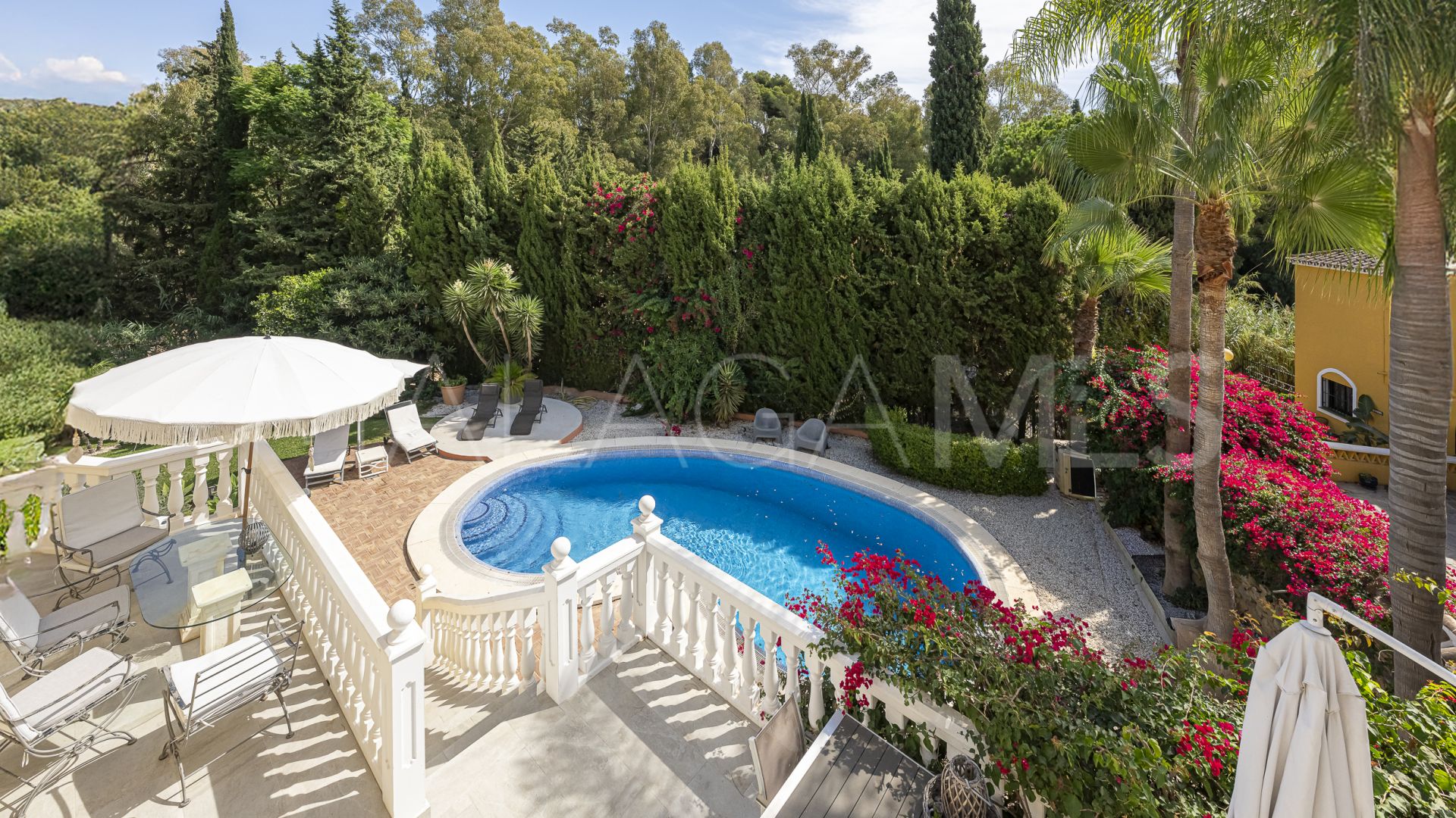 Calahonda 4 bedrooms villa for sale