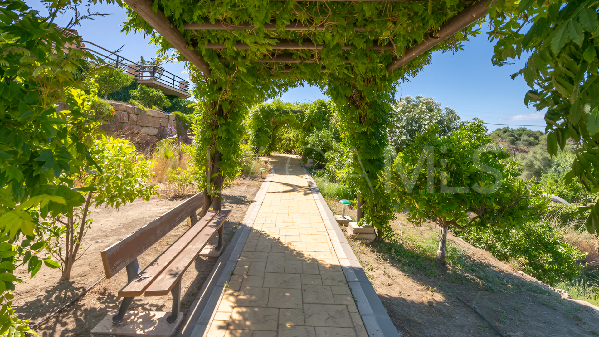 Villa for sale in Estepona Ost