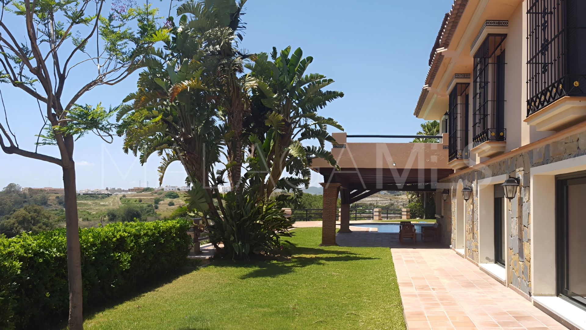 Villa for sale in Estepona Ost