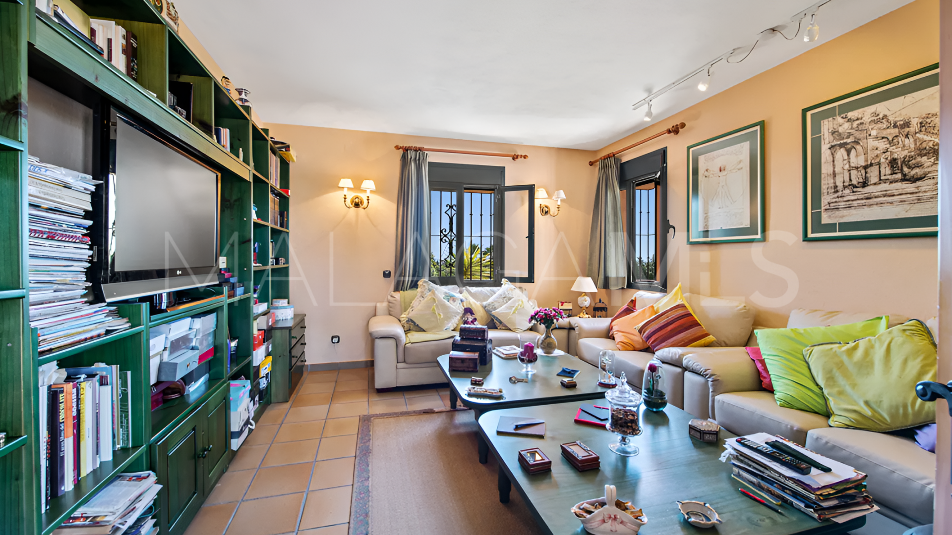 Villa for sale in Estepona Ost