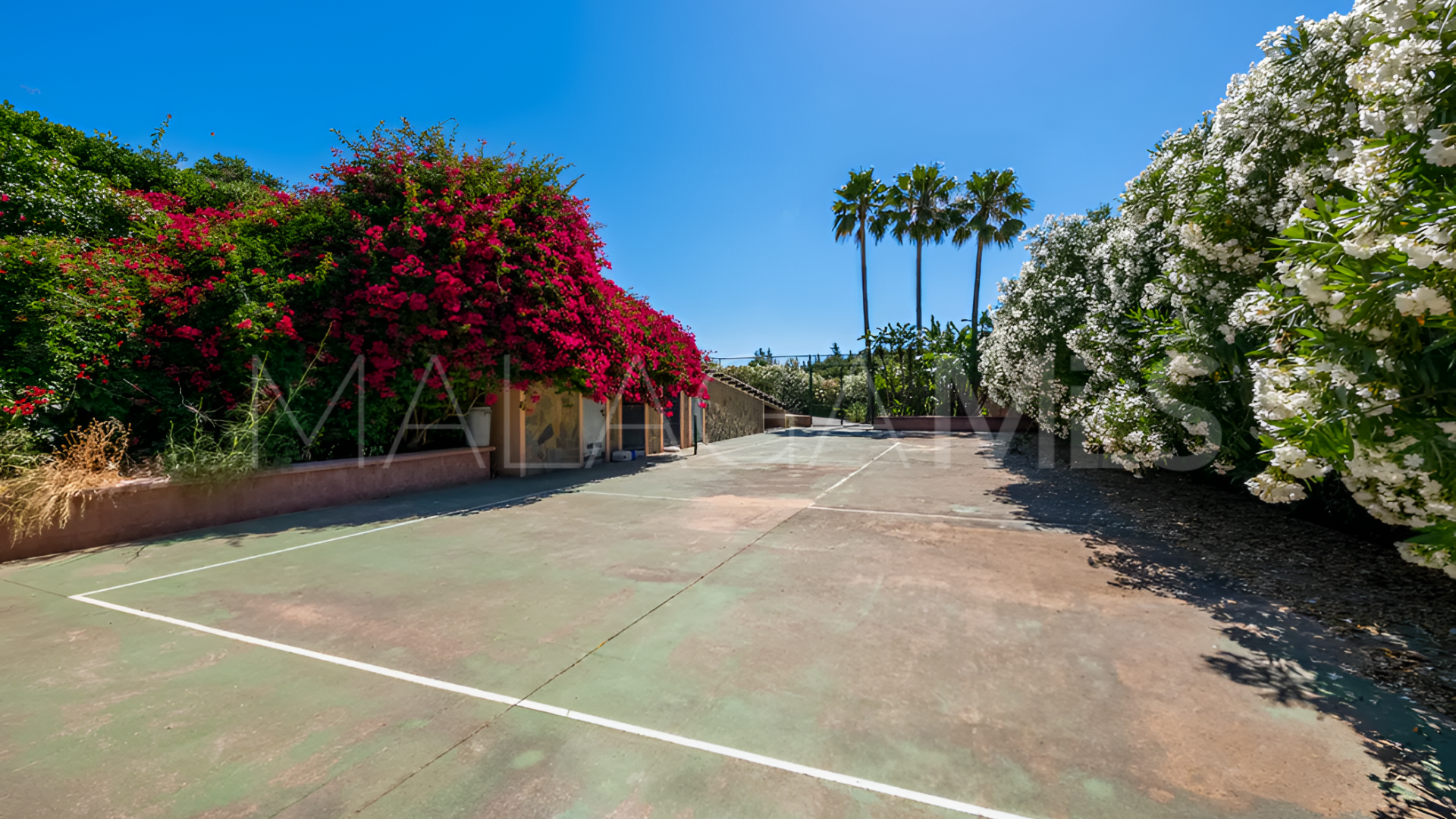 Villa for sale in Estepona Ost
